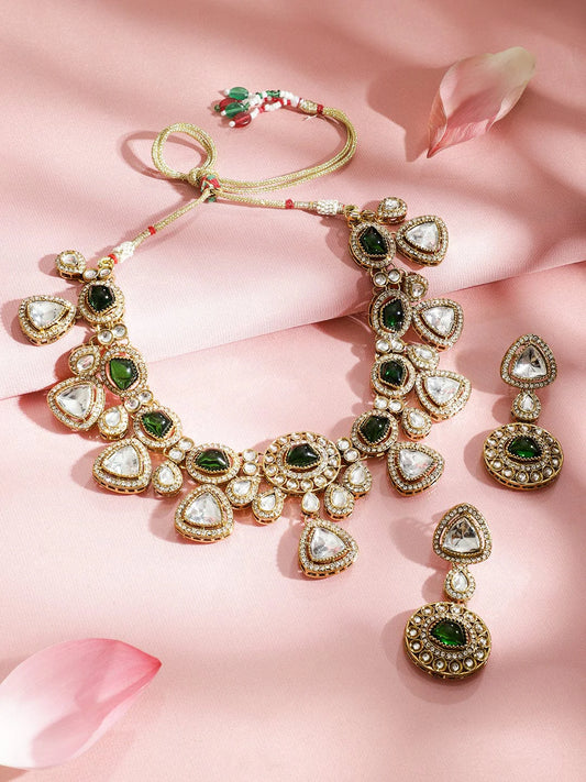 Emerald Radiance Necklace Set